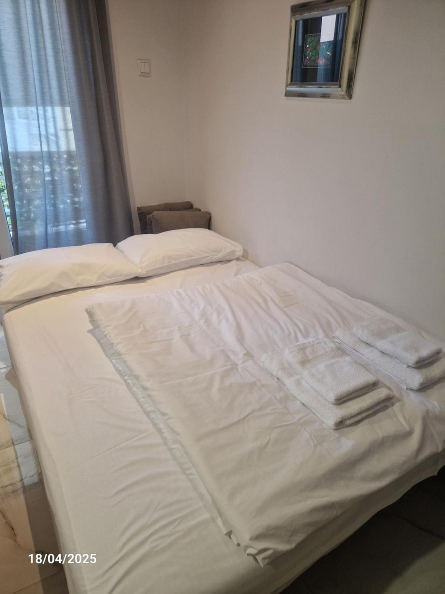 N&S Apartment B Edessa Eksteriør billede
